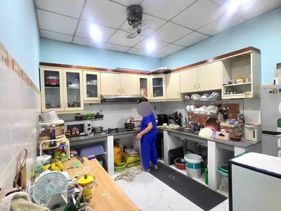 Bán đất tặng nhà 80 m2  hẻm xe hơi đường lê văn tách 1