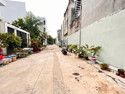 Bán nhà hẻm lớn 7m2  thạnh xuân 18, phường thạnh xuân q12, nhà thông thoáng sạch sẽ, sổ vuông, dt: 1