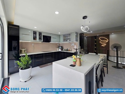 Mặt ,phố xã đàn víp nhăt đống đa ,giá siêu ngon, 1 mặt phố ,1 mặt ngõ phía sau,vỉa hè sân bóng,kinh 2