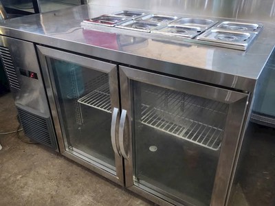 Bàn mát 1m2 cửa kính qua sử dụng 1