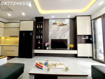 Tựu liệt giá chỉ 5.6 tỷ  30m  x 5 tầng   nhà mới tinh 1