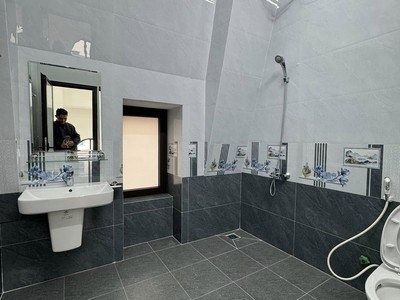 Bán tòa văn phòng mặt phố trường chinh, 80m2, 8 tầng, giá 40 tỷ, mới đẹp, kinh doanh đỉnh 2