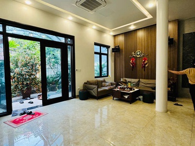 Hiếm - 210m2 - nhà 4 tầng - ngõ thông - 4 thoáng - gara ô tô - biệt thự sân vườn - hàng xóm khai 2