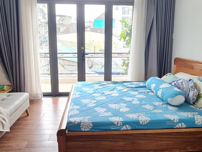 Bán nhà 4 tầng, 90m , 4pn, 5wc, q.2, 8.2 tỷ, sổ hồng 3