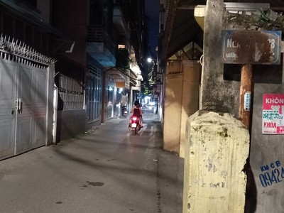 Bán nhà phố núi trúc 32m2 nhà c4 chủ mới về đầu tư xây 5-6 tầng thang máy ở sướng kết hợp kinh 1
