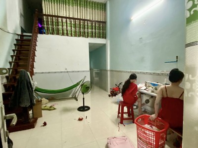 Hẻm 6m chuẩn 1 trục ht13, ngay chợ hiệp thành - nhà trệt lửng - 3pn   đang cho thuê 5tr/tháng 2