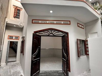 Nhà rộng rãi 6x12m, ngay ngã tư ga giáp gò vấp, giá rẻ tiện sửa chữa 3