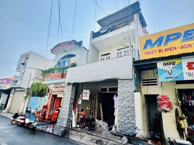 60m n4.5 - 3 tầng - dòng tiềng 15tr - mặt tiền ngay khu chợ vải nhỉnh 8 đồng 0