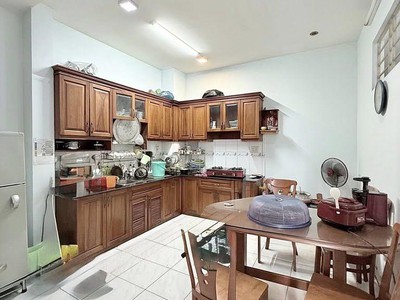 Mặt tiền hẻm 10m huỳnh văn nghệ quận tân bình - nhà 4 tầng hơn 120m2, ngang 5m nở hậu, vừa ở vừa 3