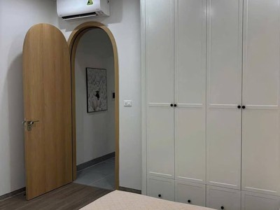Bán căn nhà ngõ 405 ngọc thuỵ 47m x 4t full đồ, gần oto hơn 6 tỷ. lh 0936123469 1