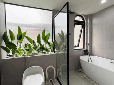Bán căn nhà ngõ 405 ngọc thuỵ 47m x 4t full đồ, gần oto hơn 6 tỷ. lh 0936123469 3