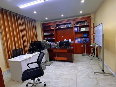 Bán nhà phố nguyên hồng - 93m  - vị trí đẹp - ô tô tránh - kinh doanh - giá chỉ 25 tỷ 2