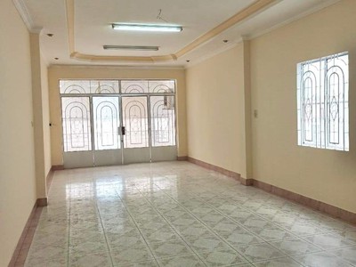 Cho thuê nhà mặt tiền lũy bán bích 104m , 3 lầu - cạnh mb bank 4