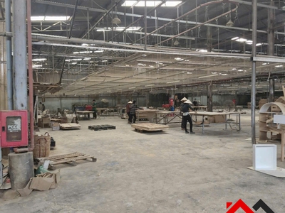 Cho thuê nhà xưởng 2.100m   uyên hưng tân uyên bình dương   pccc đầy đủ, sơn treo, container ra 2