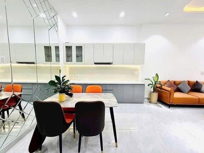 Bán nhà 92m , 2 tầng, 3pn, q.9, 5.6 tỷ, sổ hồng 2