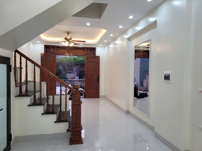 Lô góc phòng nào cũng có cửa sổ - cách ô tô 30m - nhà mới đẹp ở ngay 1