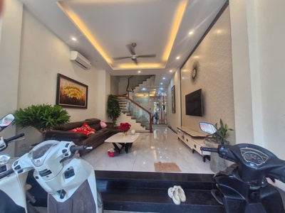Bán nhà mặt phố bùi xương trạch, thanh xuân   70m  x 4 tầng, sau nhà là hồ - 23 tỷ. 1