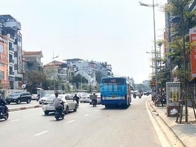 Bán nhà 3 tầng 36m , 4pn, 3wc, nghi tàm - tây hồ - 7.6 tỷ 3