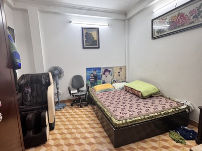 Mặt ngõ thông - nhà cũ chỉ cần sơn lại là đẹp - giá gia lộc 2
