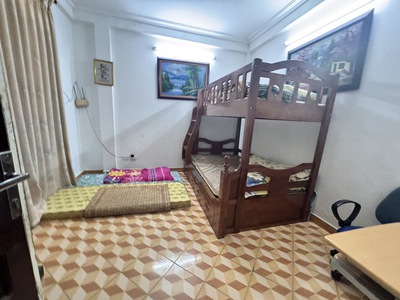 Mặt ngõ thông - nhà cũ chỉ cần sơn lại là đẹp - giá gia lộc 3