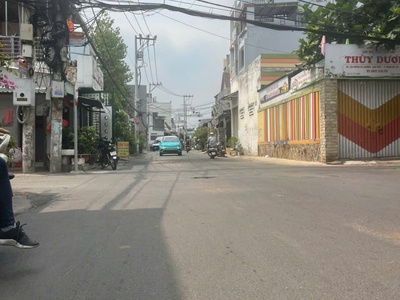 Bán gấp nhà mặt phố vip  12x20    mặt tiền hà chương, q.12 gía rẻ 2
