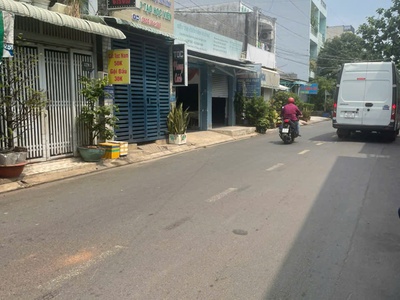 Bán gấp nhà mặt phố vip  12x20    mặt tiền hà chương, q.12 gía rẻ 3