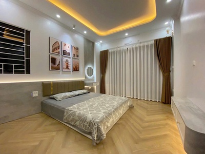 Bán nhà văn cao - nhà đẹp ở ngay - 50m mt 5m, cách 1 nhà ra ô tô dừng đỗ, chỉ nhỉnh 11 tỷ 3