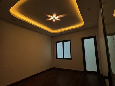 Bán nhà đẹp nguyễn sơn - 59.5m  - nhỉnh 14 tỷ   ô tô vào nhà, thang máy-thông bàn cờ 2