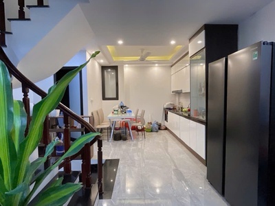 Hiếm, liên mạc 41m2-5 tầng, 2 ô tô tránh, đường thông, giá 7.18 tỷ 2