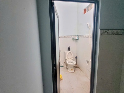 Nhà gác lửng giá rẻ ngay trung tâm linh xuân   100m  chỉ 7tr/th thuê sẵn 3