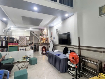 Ngộp bank giảm 500tr nhà đỗ nhuận tân phú gần chợ sơn kỳ 48m2 ,2 tầng 5 tỷ 2