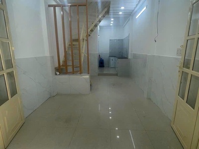 Bán gấp nhà hẻm 4m nguyễn văn cừ quận 5 giá tốt 1