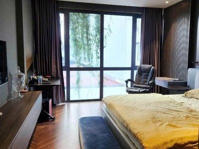 Bán nhà hoàng quốc việt, phân lô, ôtô tránh, vỉa hè kinh doanh, dt 52m2 giá 17 tỷ 100 2