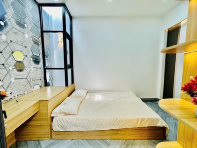 Gấp bán nhà hxh thống nhất,dtsd 76m2,nhà đẹp,full nội thất,gần cityland,chỉ 4tỷ4 4