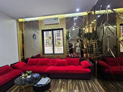 18 tỷ - bán nhà phân lô nguyễn chí thanh - ô tô tránh kinh doanh - 50m ra mặt phố 2