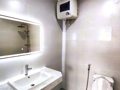 Bán căn hộ 2PN 86m2   Nhà mới đẹp - Đối diện công viên Hòa Bình 3