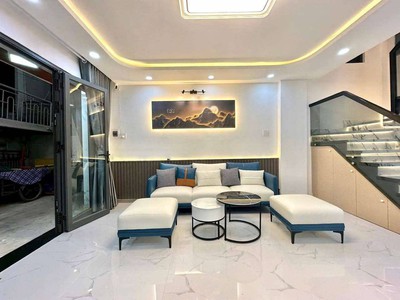 Bán nhà đẹp Quận 7 - Diện tích: 4,3 x 14m.- Giá: 6Ty2 2