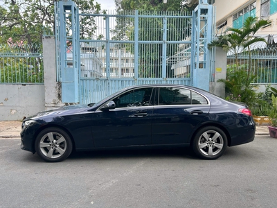 Bán xe Mercedes C200 Avantgarde 2022, màu xanh. 2