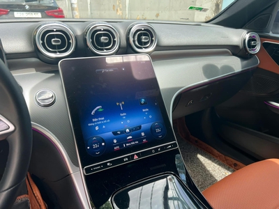 Bán xe Mercedes C200 Avantgarde 2022, màu xanh. 6