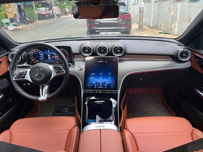 Bán xe Mercedes C200 Avantgarde 2022, màu xanh. 8