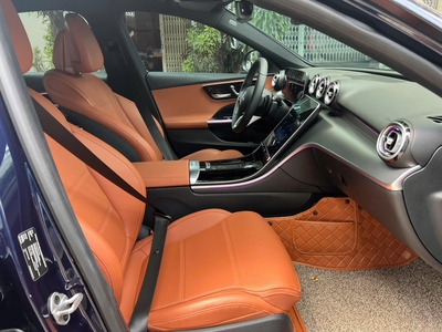 Bán xe Mercedes C200 Avantgarde 2022, màu xanh. 11