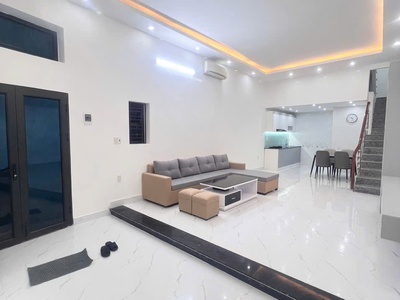 Nhà độc lập chợ Cột đèn - lê chân   2,25 tỷ 0