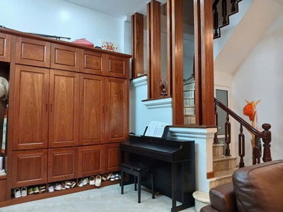 Thái Thịnh - Nhà đẹp full nội thất xịn, mặt tiền rộng, thoáng sáng 3