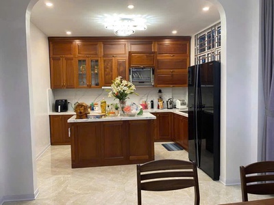 Thái Thịnh - Nhà đẹp full nội thất xịn, mặt tiền rộng, thoáng sáng 5