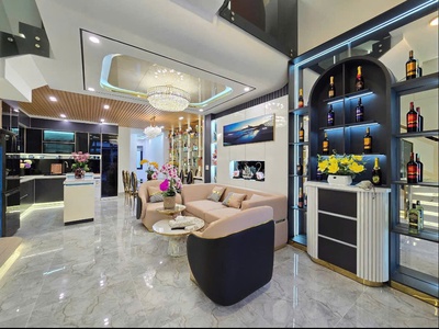 Nhà 3 tầng mới xây nội thất châu âu siêu đẹp, cách bãi tắm trung tâm liên chiểu 80m, gần khu vui 0