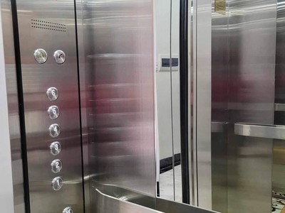 Bán nhà mặt phố quán thánh, 56m2, 6 tầng thang máy, nhỉnh 35 tỷ, vỉa hè rộng, kinh doanh đỉnh 2