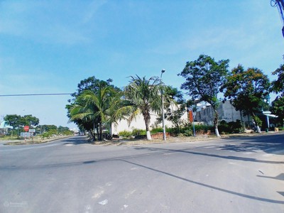 Bán 2 lô góc mt đường nguyễn huy chương, mân thái, sơn trà, đà nẵng 0