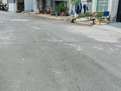 Nhà 3 tầng   đường 10m   4 phòng cho thuê   sổ hoàn công   112m   - 8.2 tỷ 0