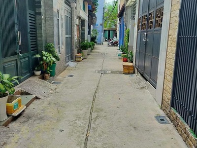 Bán nhà mới 5.5 tỷ, sát mặt tiền, 3 tầng, hoàn công đủ, ngay lý tuệ, tân quý,tân phú 2