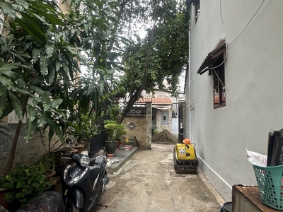 Bán nhà mới 5.5 tỷ, sát mặt tiền, 3 tầng, hoàn công đủ, ngay lý tuệ, tân quý,tân phú 3